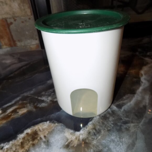 TUPPERWARE One Touch White Canister #2422B-2 & Green Lid #2423E-3 - Picture 1 of 5